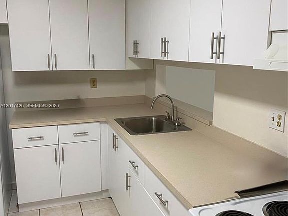 5th image of 8035 SW 107th Ave APT 203