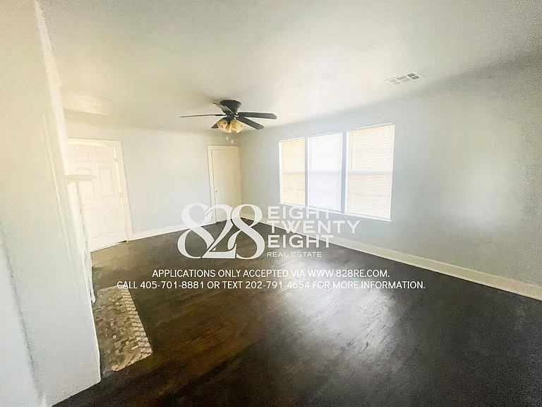 1413-1415 N Youngs Blvd #2302 — Photo 10