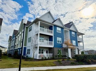 1725 Dromolin Dr UNIT 201, Virginia Beach, VA 23456