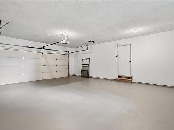 3rd image of 8608 Stearns Ave