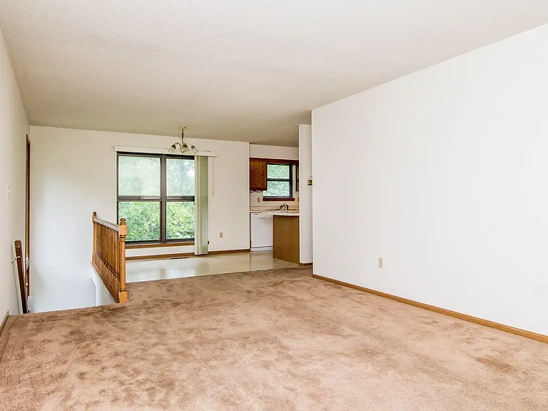 1616-1618 Handley Pl — Photo 3