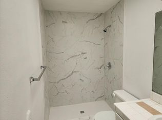 116 Baker Way #116, Modesto, CA 95354