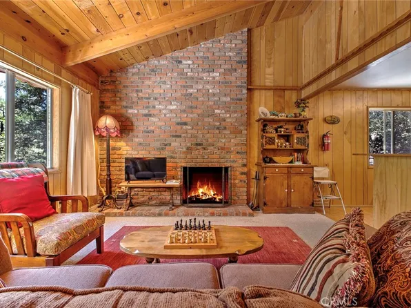 55243 Pine Crest Ave, Idyllwild, CA 92549