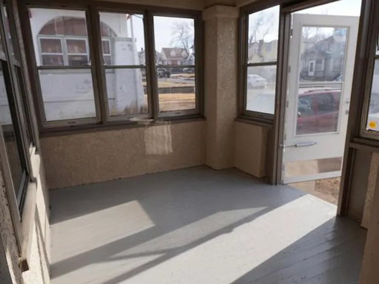 2586 Titus Ave — Photo 2