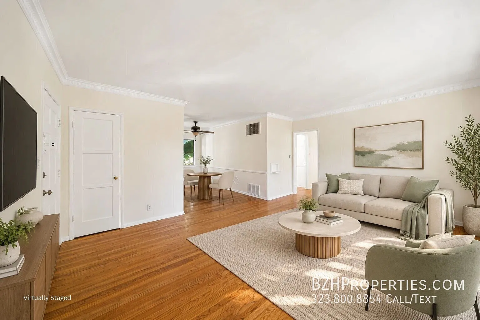 Sunny West Hollywood 1 Bedroom with Parking & Classic Character — Photo 1