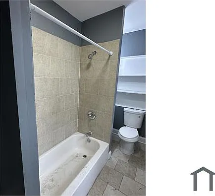 4618 Wayne Ave #2R — Photo 11