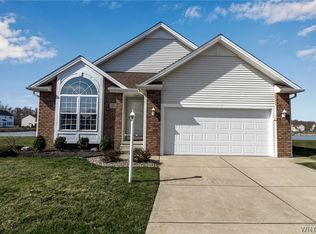 7 Starling Ct, North Tonawanda, NY 14120