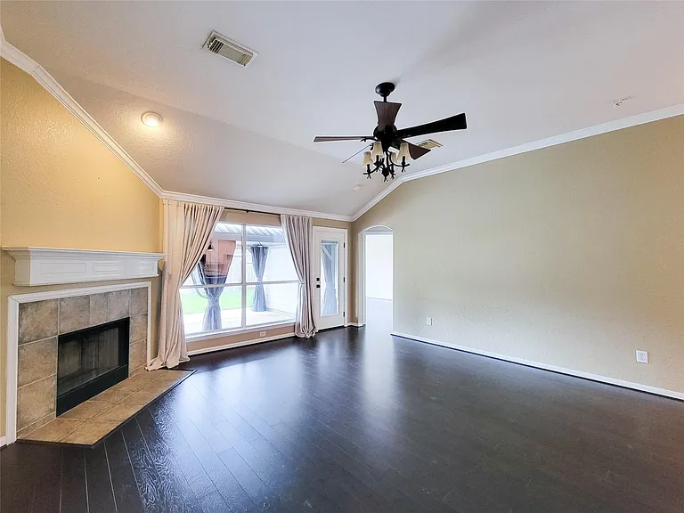 12614 Aubreywood Ln — Photo 11
