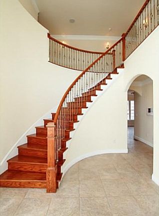 3rd image of 1733 Beauty Way