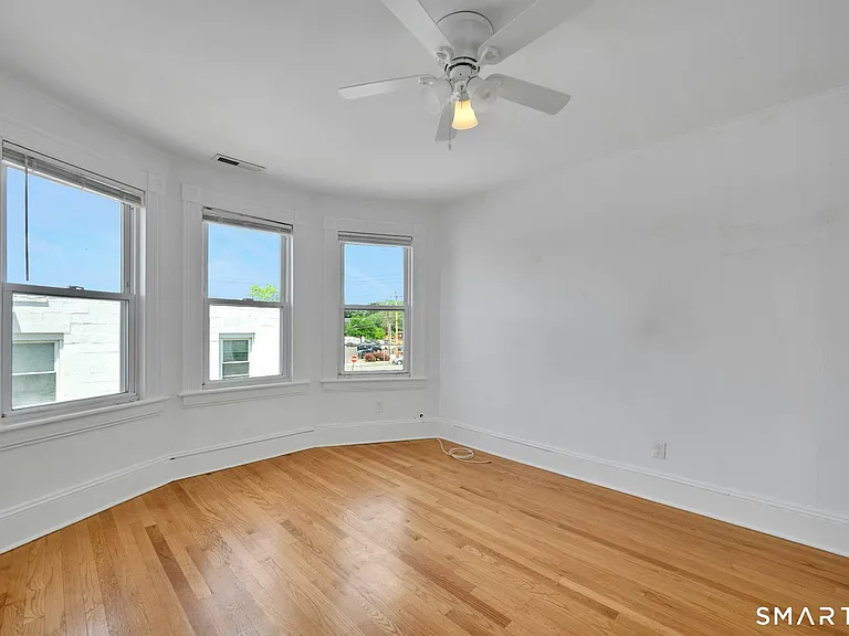 125 Tunxis Hill Rd — Photo 6