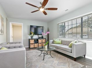 724 Lockhaven Dr, Pacifica, CA 94044