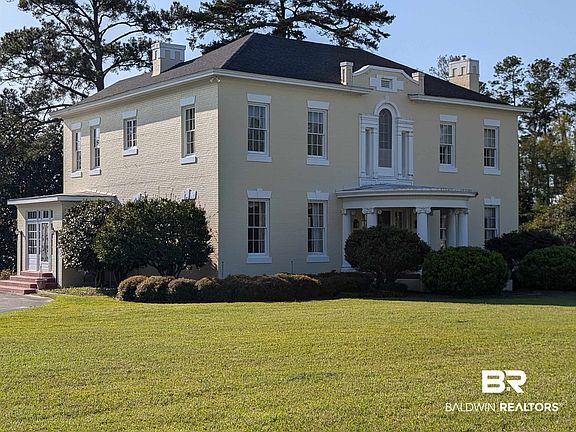 2nd image of 803 Evergreen Ave