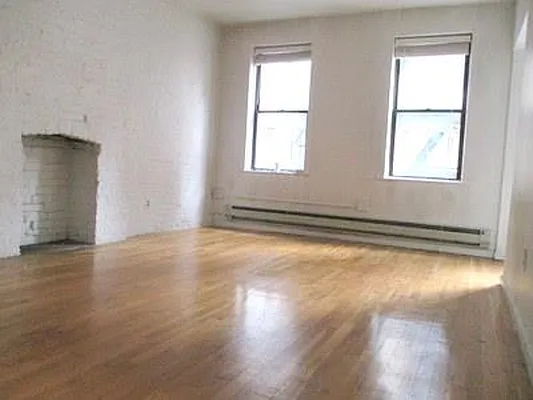 Rented by I & I New York | media 12