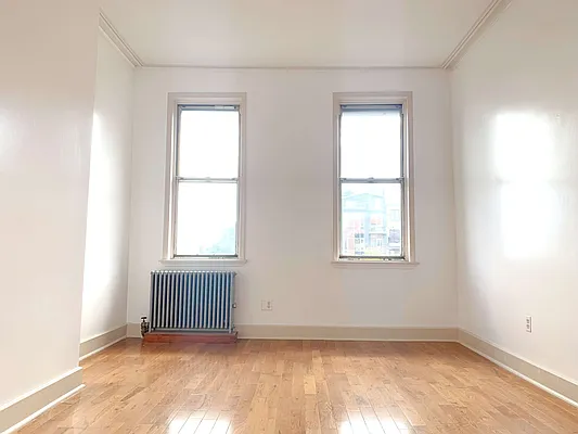 Rented by Bedford Realty USA Corp | media 11