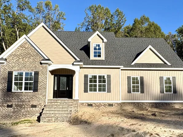 3656 Carriage Woods Ct, Rocky Mount, NC 27804
