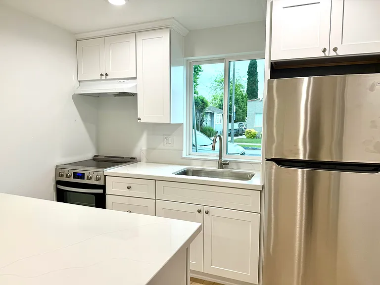 3601 E Vermont St #17 — Photo 11