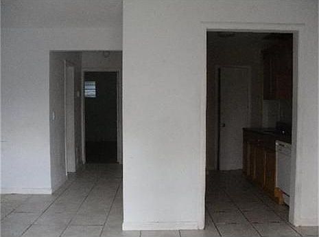 2nd image of 5034 SW 93rd Ave