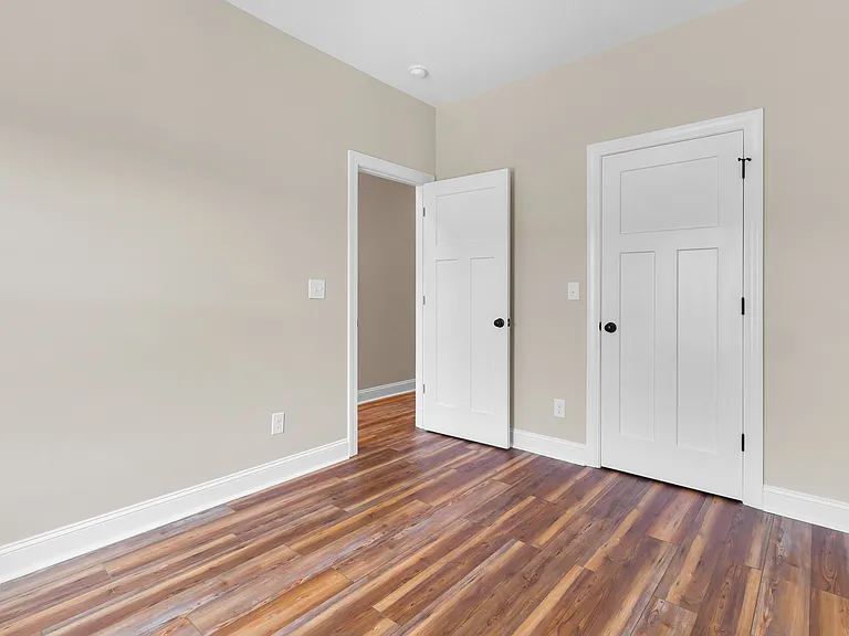 136 Macdonald Blvd — Photo 26