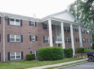 120-8 Washington St NE #B7, Leesburg, VA 20176