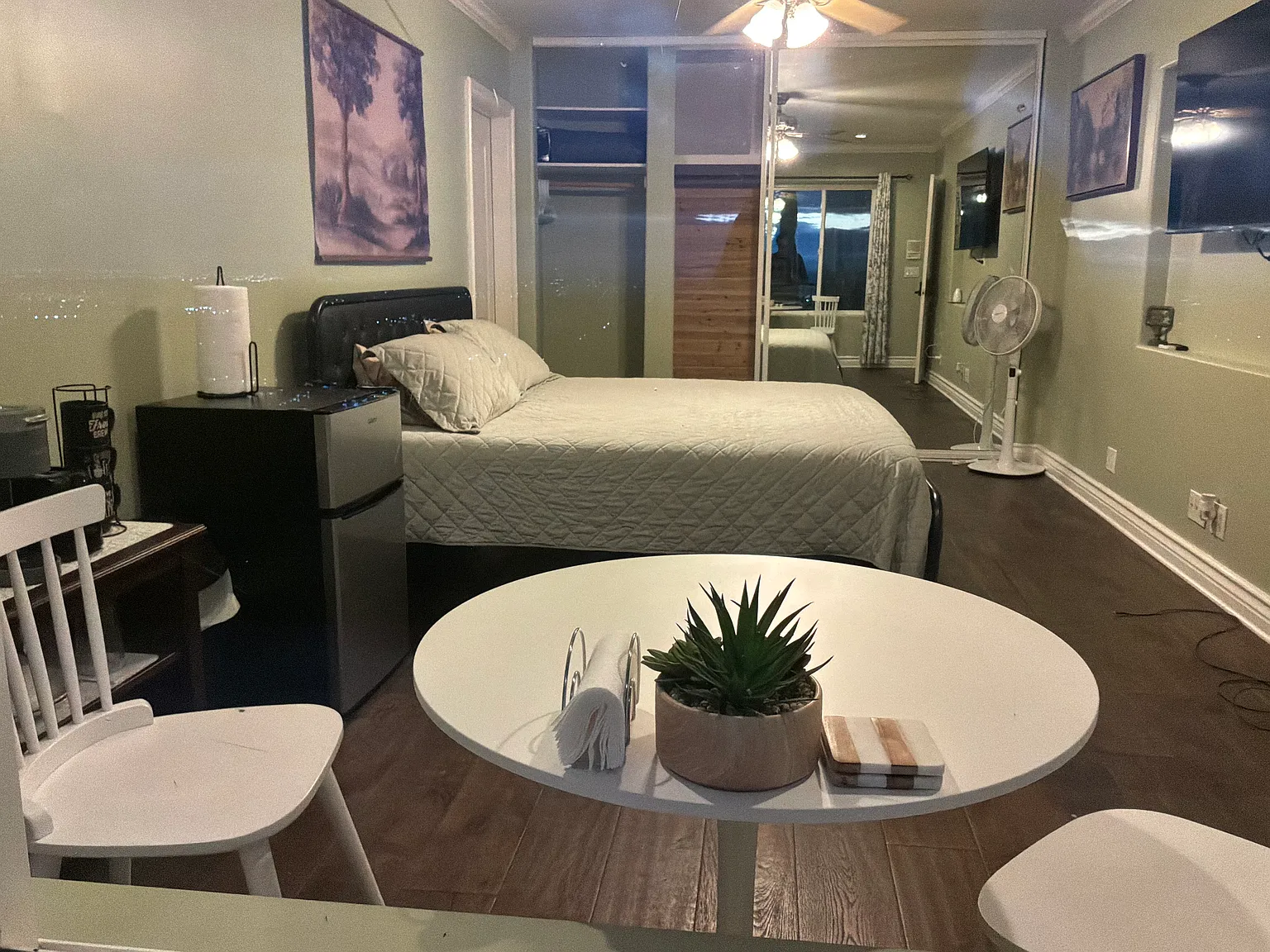 S Circle Dr, Whittier — Photo 2