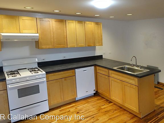 3rd image of 1916 S Canalport Ave #8540583