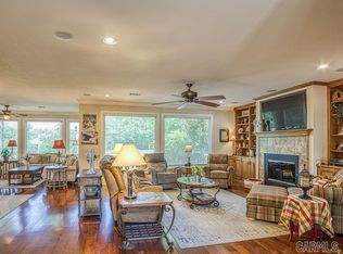 8 Amable Ln, Hot Springs Village, AR 71909