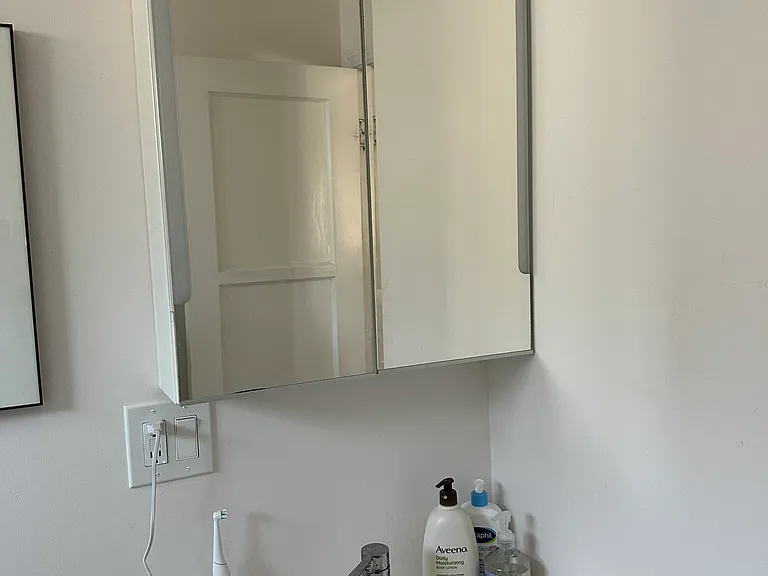 1015 Avenue A — Photo 14