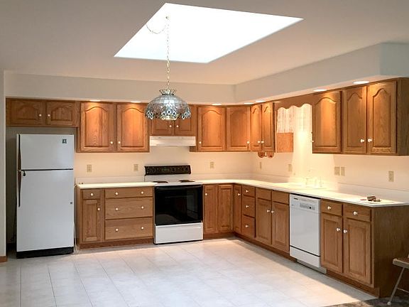5th image of 209 W Willow Ave #A