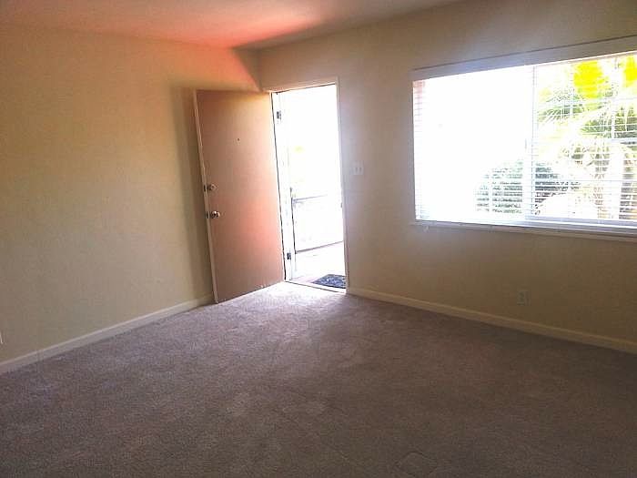 1st image of 4935 Coronado Ave