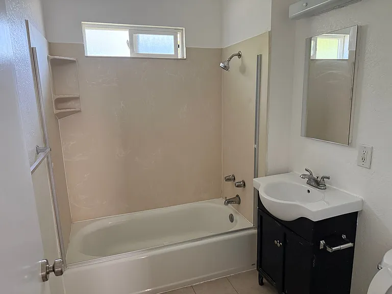 6119 Montecito Blvd #11 — Photo 8