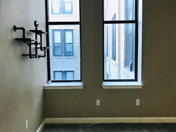 5th image of 1001 Chestnut St #905
