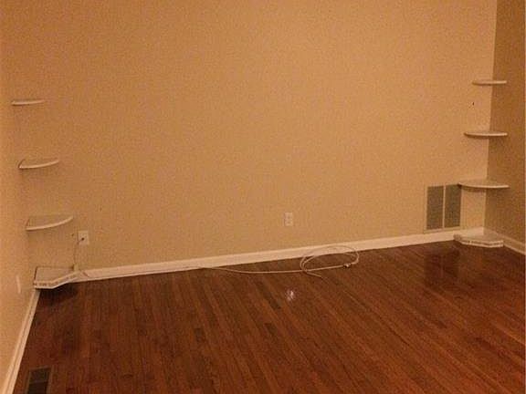 5th image of 285 Glendale Ave Unit F3