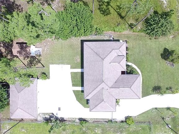 4th image of 1119 Thompson Ave