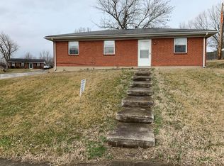 1504 Thames Dr, Lexington, KY 40517