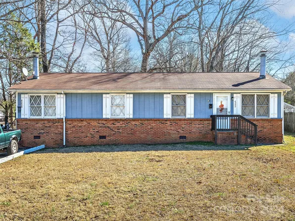 4332 Acorn St, Charlotte, NC 28205