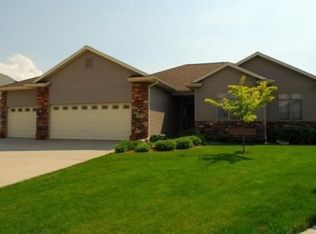 1001 Freshir Ct, Waunakee, WI 53597