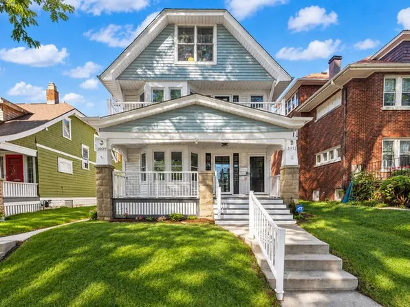 3909 N Farwell Ave, Milwaukee, WI 53211