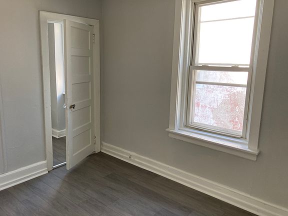 3rd image of 131 E Roosevelt Blvd #131.7