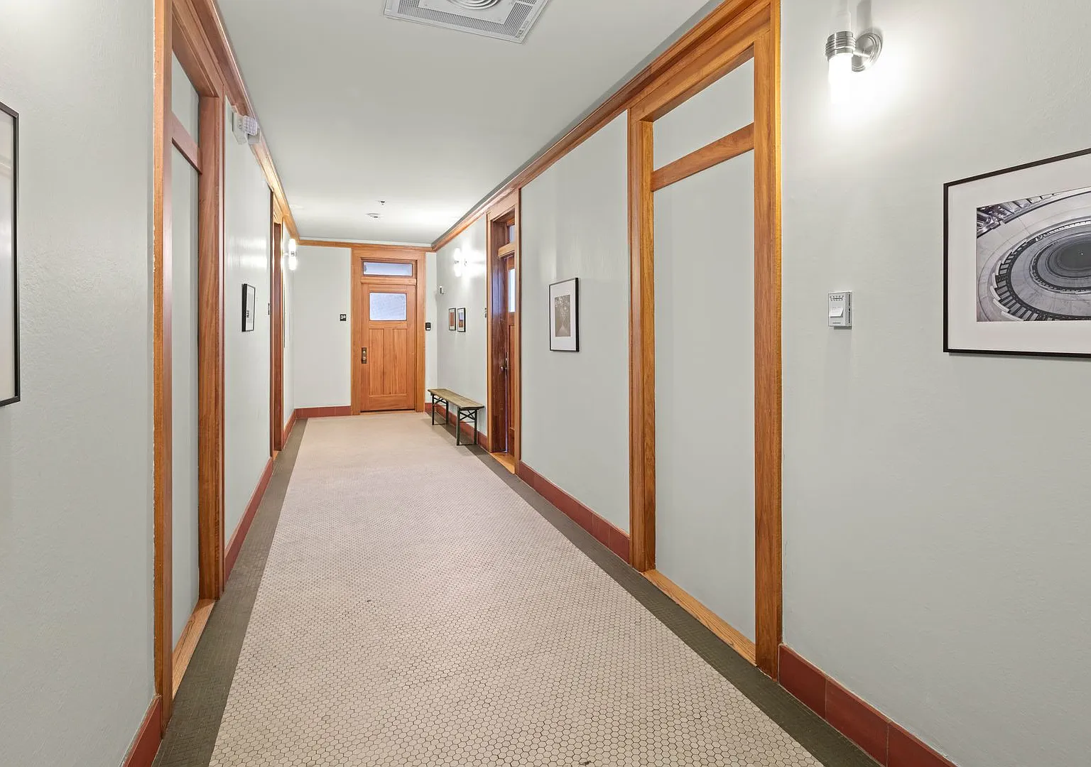 Charming Two-Bedroom Apartment in Downtown Asheville — Photo 3
