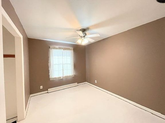 4th image of 3530 Grady Blvd