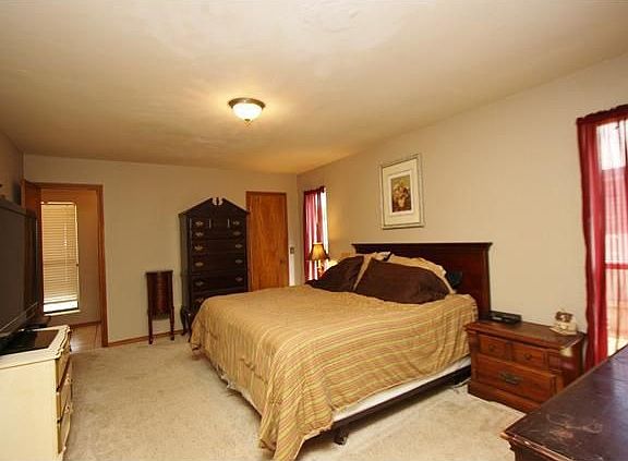 5th image of 704 Palo Verde Ct
