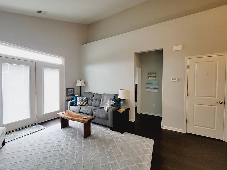 101 Prairie View Ct — Photo 8