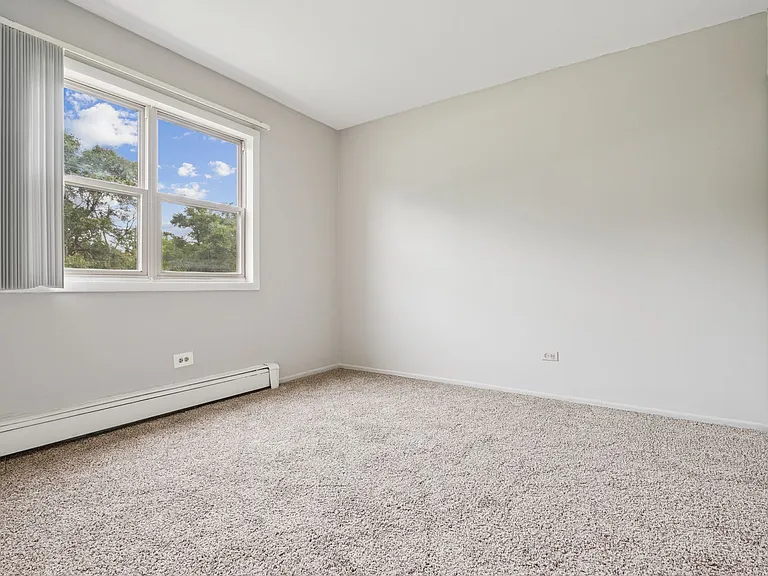 Linden Park Apartments — Photo 31