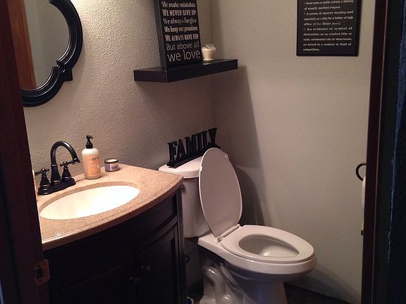 Updated 1/2 bath