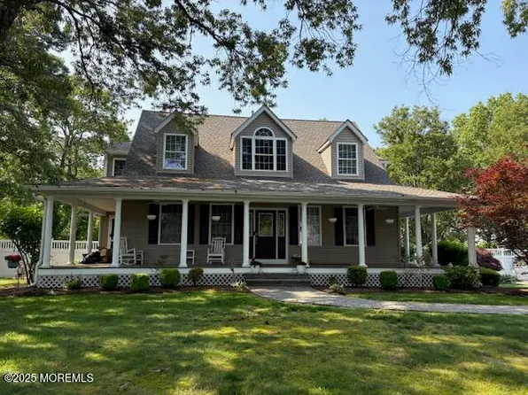 90 Kettle Creek Road, Toms River, NJ 08753