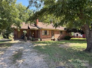 201 Saint Michael Ave, Great Falls, SC 29055