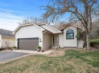 6751 132nd St W, Apple Valley, MN 55124