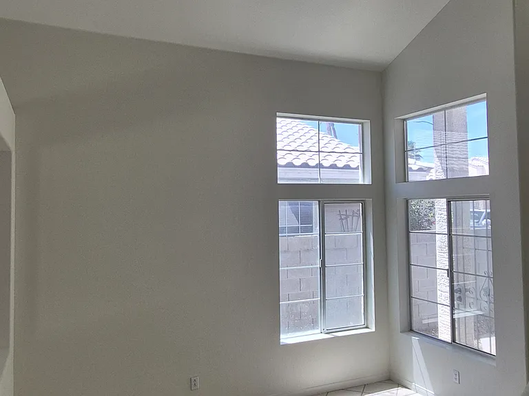 6533 Rain Forest Dr — Photo 2