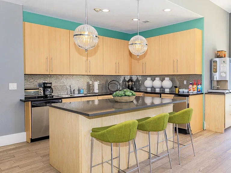 One Belmar Place — Photo 6