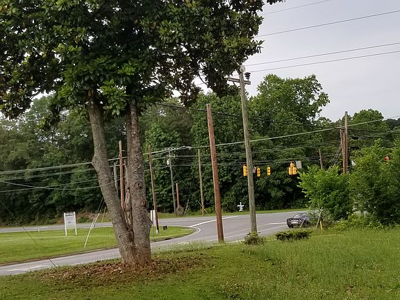 2nd image of 101 Rock Creek Dr